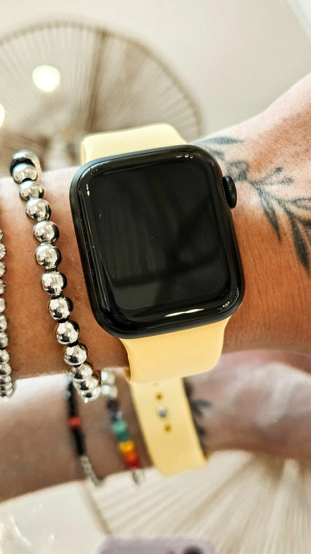 Smartwatch Margaret (Amarillo)
