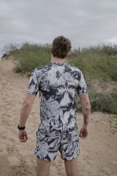 Remera Ave Permanecer