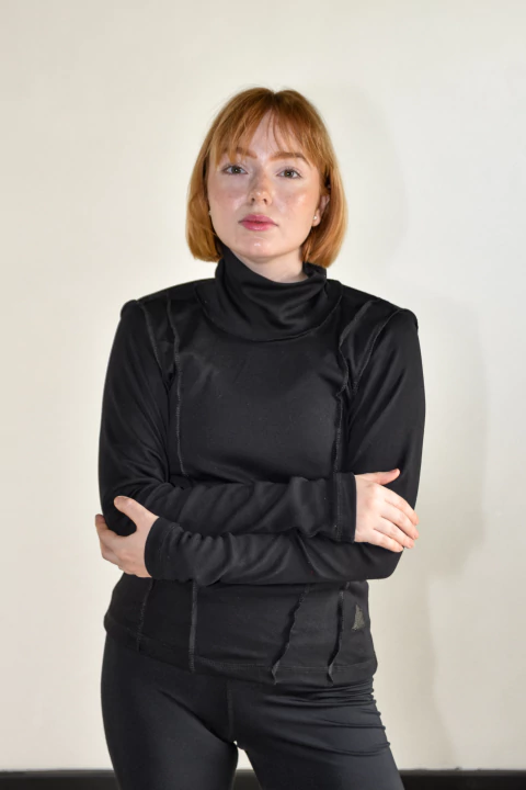 POLERA HORNERO NEGRO