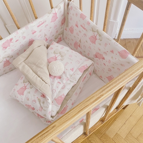 Conjunto edredon y chichoneras rosa