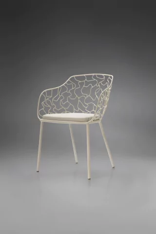 Cadeira Branca Design Metalica