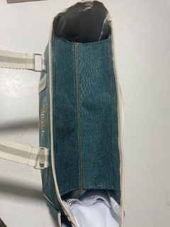 Bolsa P modelo tote na internet
