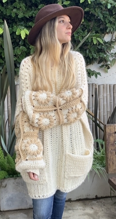 Sweter tejido a mano - comprar online