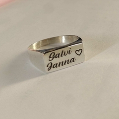 Anillo Personalizado con Doble Grabado Láser en Plata 925 | Nombres o Frases con Diseño Rectangular - Mirame Un Instante