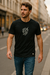 Camiseta Masculina Preta Escudo Fé - comprar online