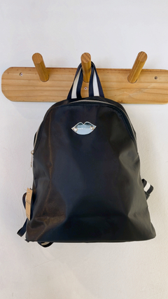 MOCHILA ATENAS (NEGRA) en internet