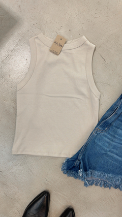 MUSCULOSA CHLOE (ARENA) - comprar online