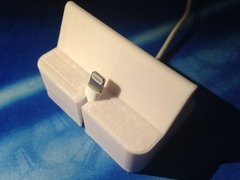 Suporte Base Ligth Dock Apple Para Iphone 5s Charger 3d na internet