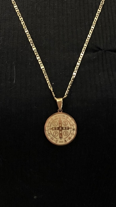 Medalha em inox folheada São Bento 