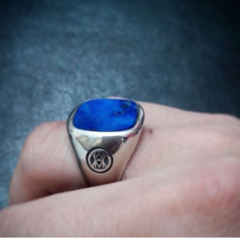 Othrys Ring with Lapis Lazuli - Black Haven | Joias masculinas 