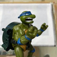 Tortugas Ninja TMNT Playmates Leonardo Talkin - Calabozo Mutante
