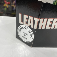 Texas Chainsaw Massacre Leatherface Spencer Gifts en internet