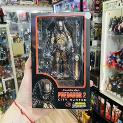 HIYA Predator 2 Exquisite Mini City Hunter