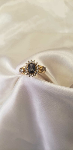 ANEL DE FORMATURA -CONFECCIONAMOS NO OURO 10K E 18K (CONSULTE VALORES COM PEDRA NATURAL)