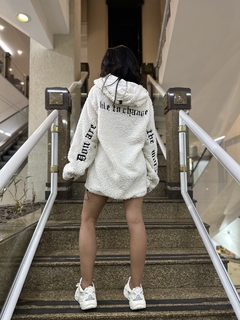 Blusão Teddy CDM Off White - loja online