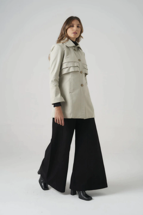 Casaco Feminino com Botões