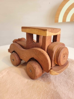 Auto de Madera Rustica