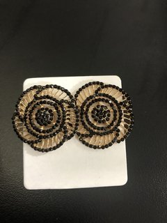 Brinco flor aramada na internet