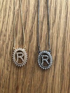 Colar Letras Medalhinha - comprar online