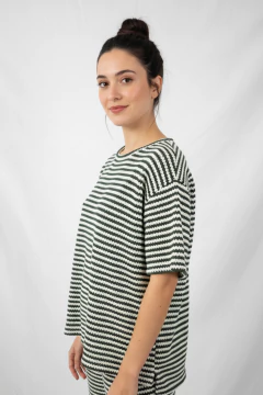 #3304 Remeron crochet rayado mc con tajos y etiqueta standard "Cher" - comprar online