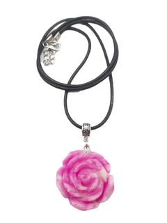 Colar Feminino Rosa Vermelha De Cerâmica 2,5 X 2,5 Cm - loja online