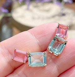 Brinco cristais coloridos banhado a ouro 18k na internet