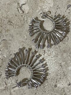 Argola com cristais ródio branco - comprar online
