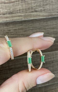 Anel esmeralda banhado a ouro 18k na internet