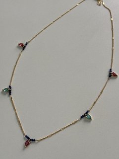 Colar delicado pedras coloridas banhado a ouro 18k