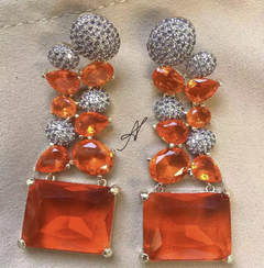 Brinco pedras laranja