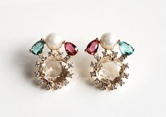 Brinco multicolorido pequeno banhado a ouro 18k