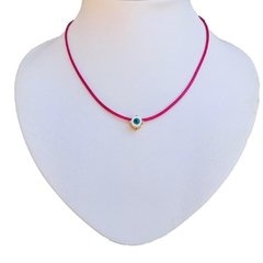 Colar malha colorido e cristal na internet
