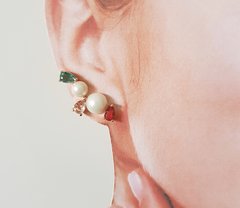 Brinco earcuff Perola e pedras banhado a ouro 18k - comprar online
