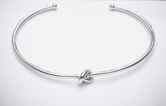 Bracelete nozinho rígido na internet