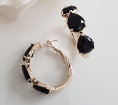 Argola pedraria preta banhada a ouro 18k - comprar online