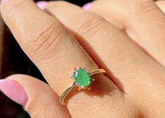 Anel esmeralda c zirconias coloridas banhado a ouro 18k