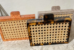 Imagem do Clutch acrílico detalhe palhinha