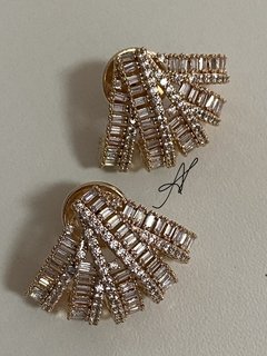 Brinco baguetes banhado a ouro 18k