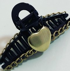 Presilha coração dourado