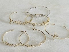 Bracelete Fé banhado a ouro 18k na internet