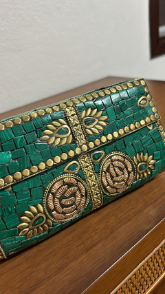 Bolsa met verde/dourada