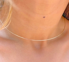 Choker lisa rigida banho ouro 18k