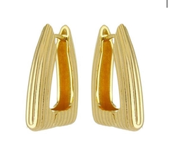 Brinco argola triangular banho ouro 18k