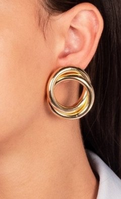 BRINCO OVAL ENTRELAÇADO BANHADO A OURO 18k - comprar online