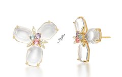 Brinco flor incolor banhado a ouro 18k