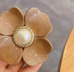Presilha flor acetato