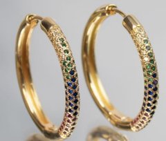 Argola zirconias coloridas banhada a ouro 18k