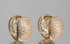 Brinco argola cravejada banho ouro 18k