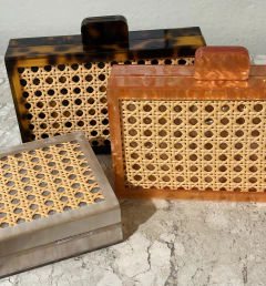 Clutch acrílico detalhe palhinha - Ananogueirasemijoias