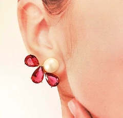 Brinco earcuff perola e pedras rub banho 18k - comprar online